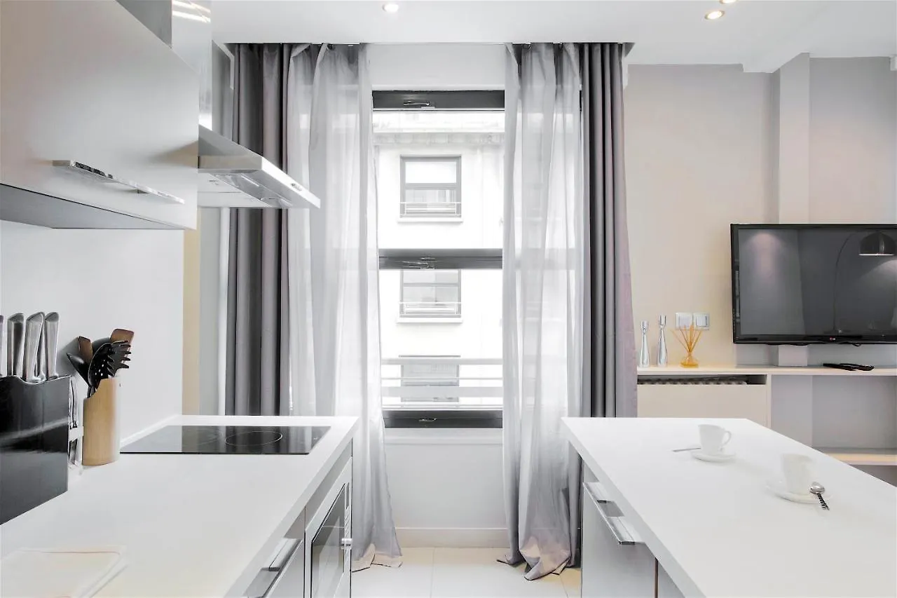 Habitat Parisien - Opera Galeries Lafayette Apartment