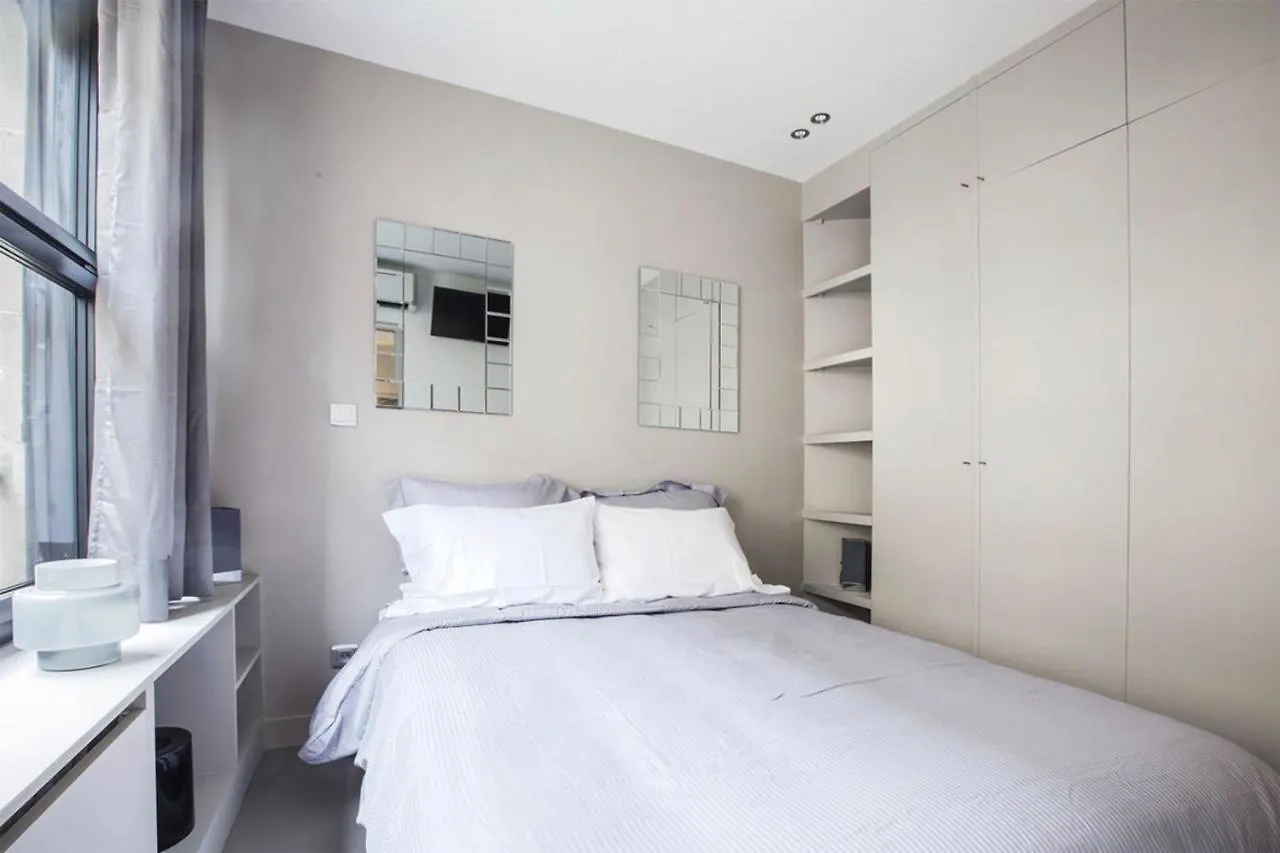 Habitat Parisien - Opera Galeries Lafayette Apartment Paris
